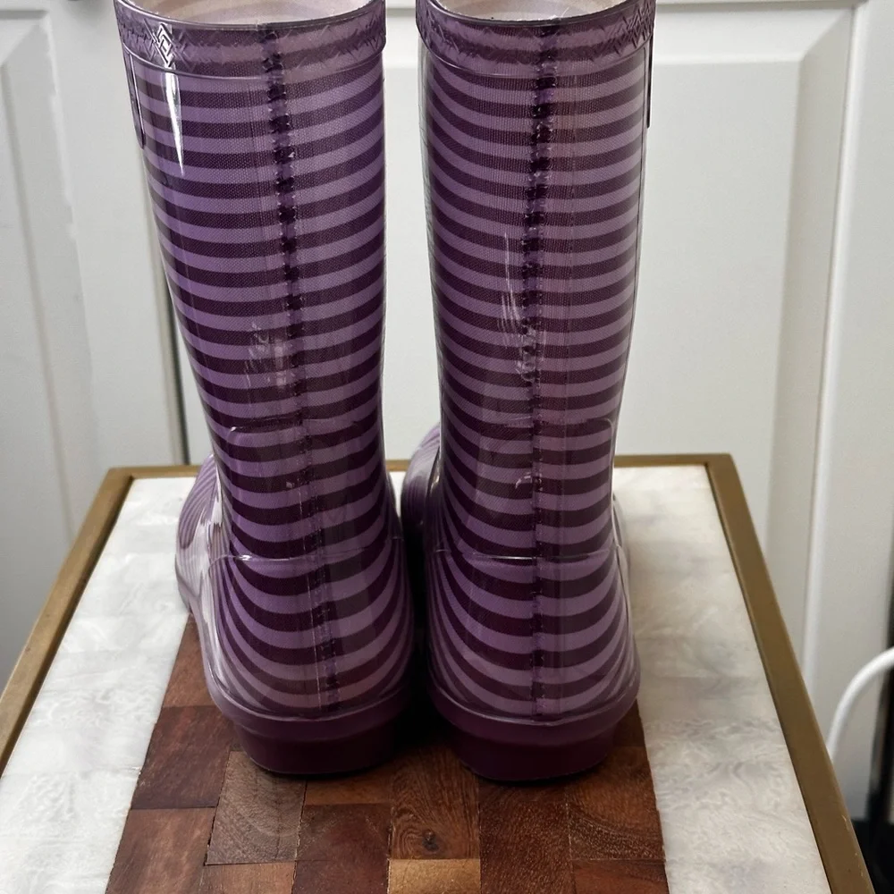 UGG size 6 Raana purple and black striped‎ Rain boots